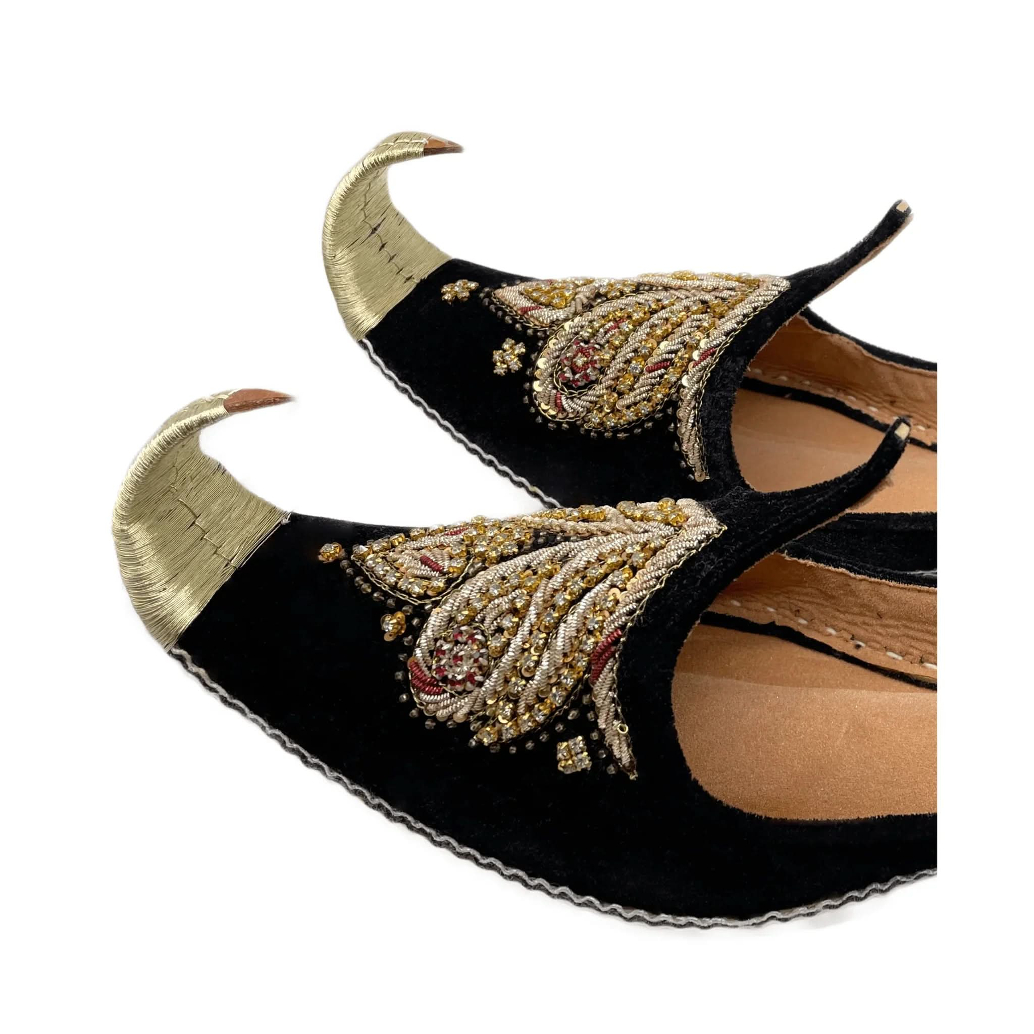 Orientalische Schnabelschuhe - Khussa Schuhe in Schwarz – Duft von Oriental - Style | oriental - style.de