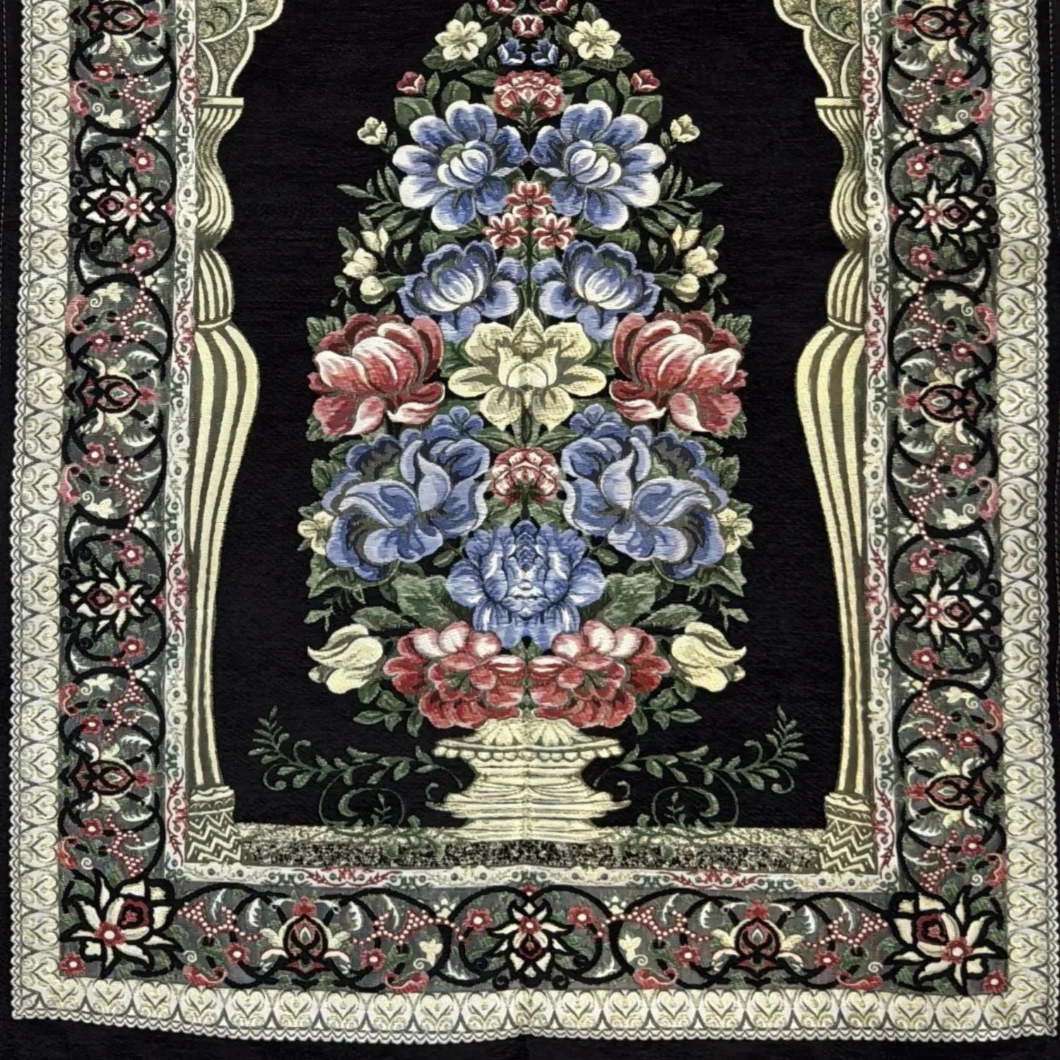 Gebetsteppich Luxus Seccade – Schwarzbronze Oriental-Style | Oriental-Style
