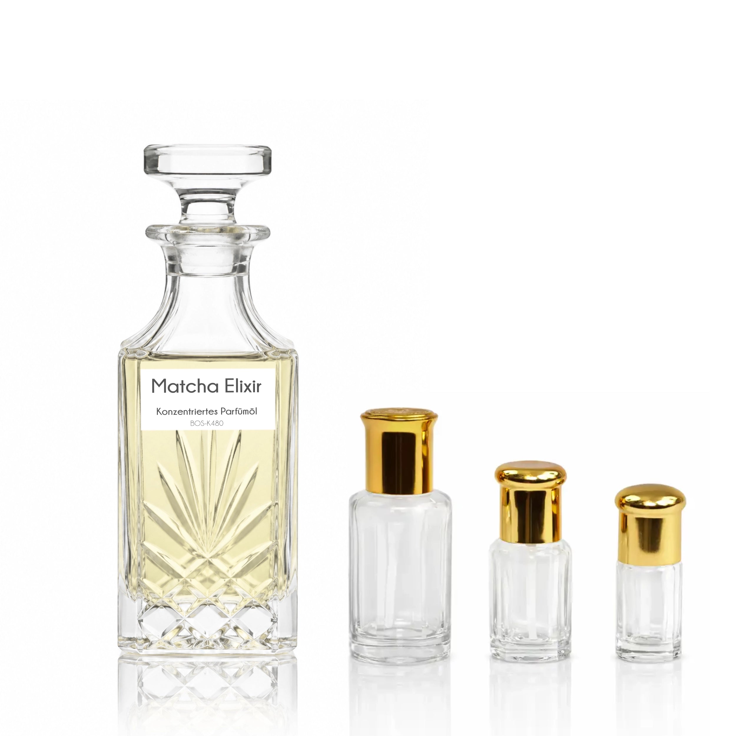 Matcha Elixir von Sultan Essancy als konzentriertes Unisex-Parfümöl im Glasflakon mit drei kleinen Applikatorflaschen auf weißem Hintergrund