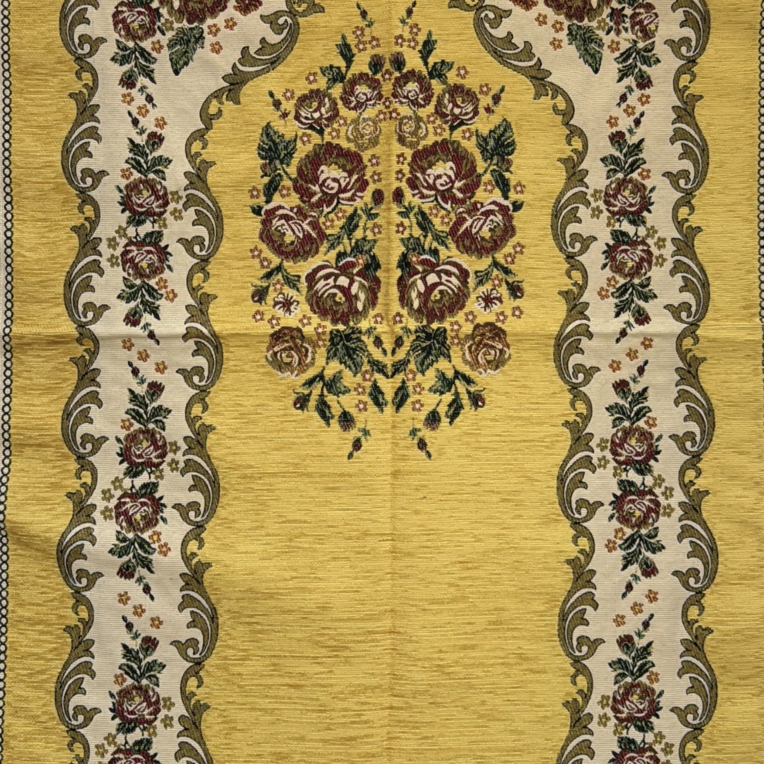 Gebetsteppich Seccade mit Mihrab in Safrangelb – Duft von Oriental - Style | oriental - style.de