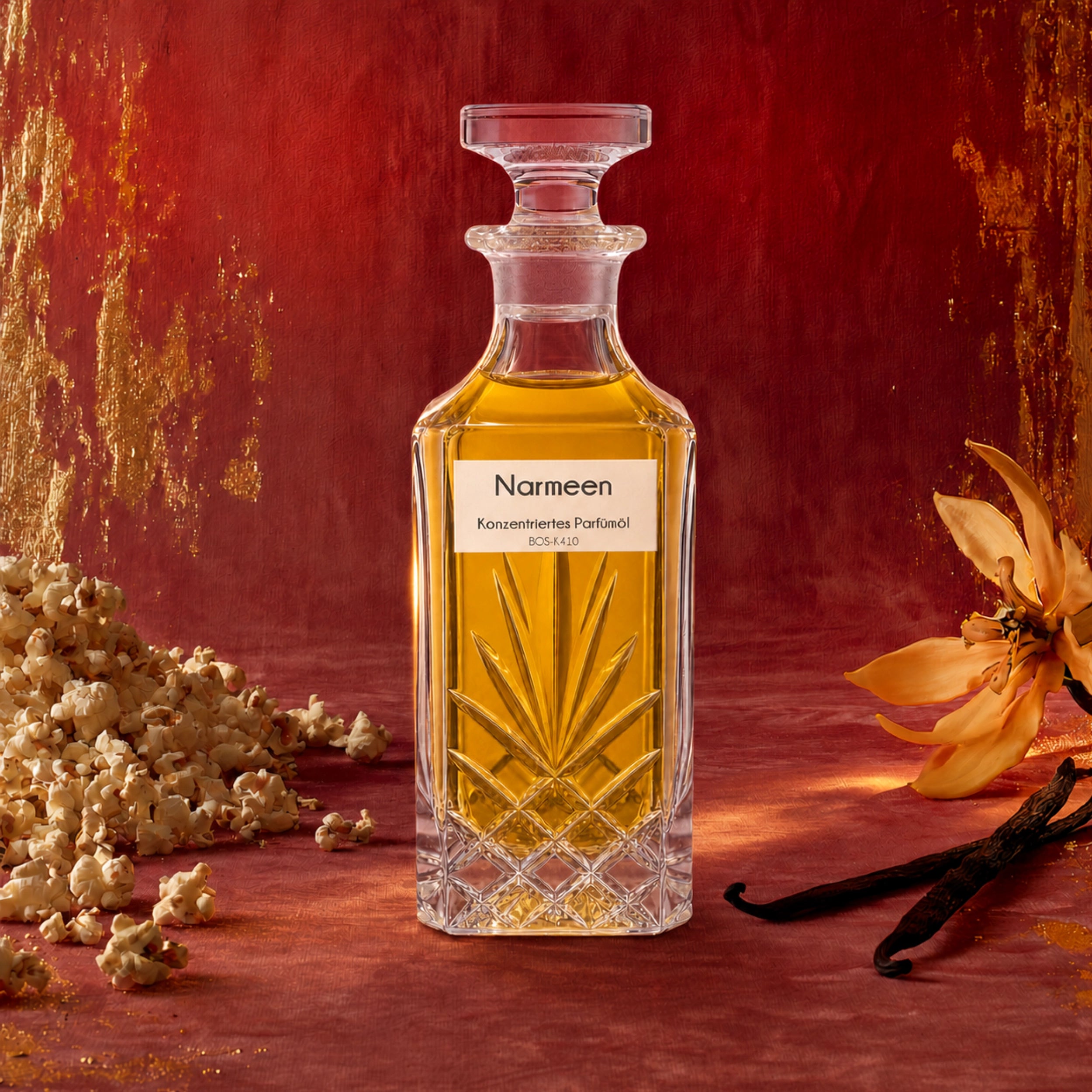 Narmeen Parfümöl Dupe von Sultan Essancy mit Vanille, Popcorn und Ylang-Ylang im Kristallflakon auf rotem Samt